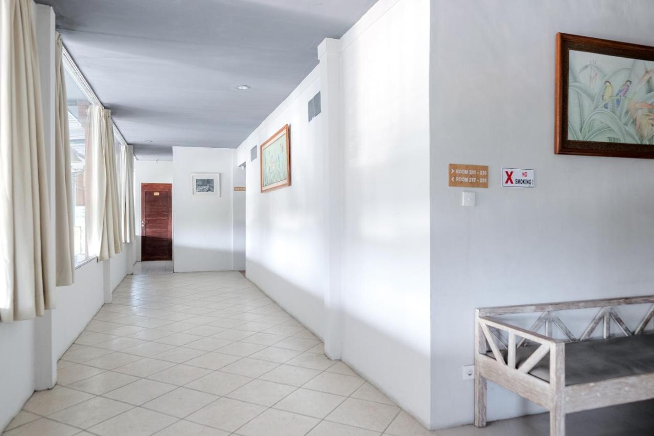 Reddoorz Plus At Sunrise Hotel Sanur エクステリア 写真